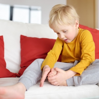 Боль в ногах у ребенка